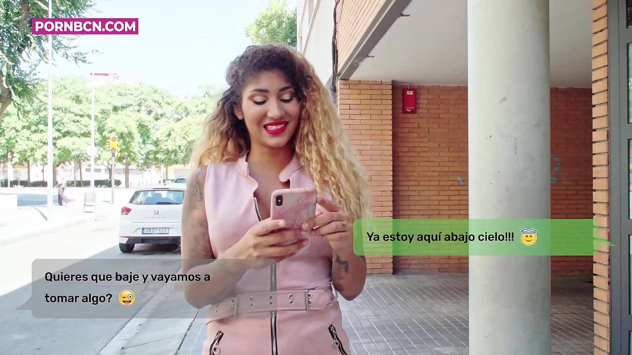 Vehivavy tsy mahatoky saika hanadala mafy ny olon-tiany tanora raha mbola miasa ny vadiny. Latina misy nono sy boriky be. Venus Aphrodite.